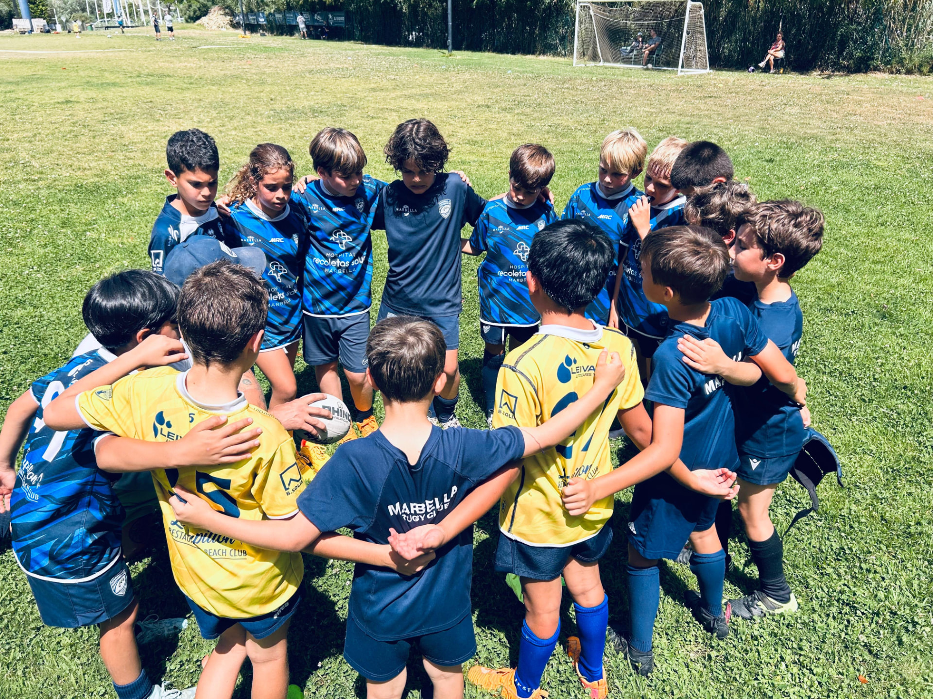 Piña de M10 antes de saltar al campo
